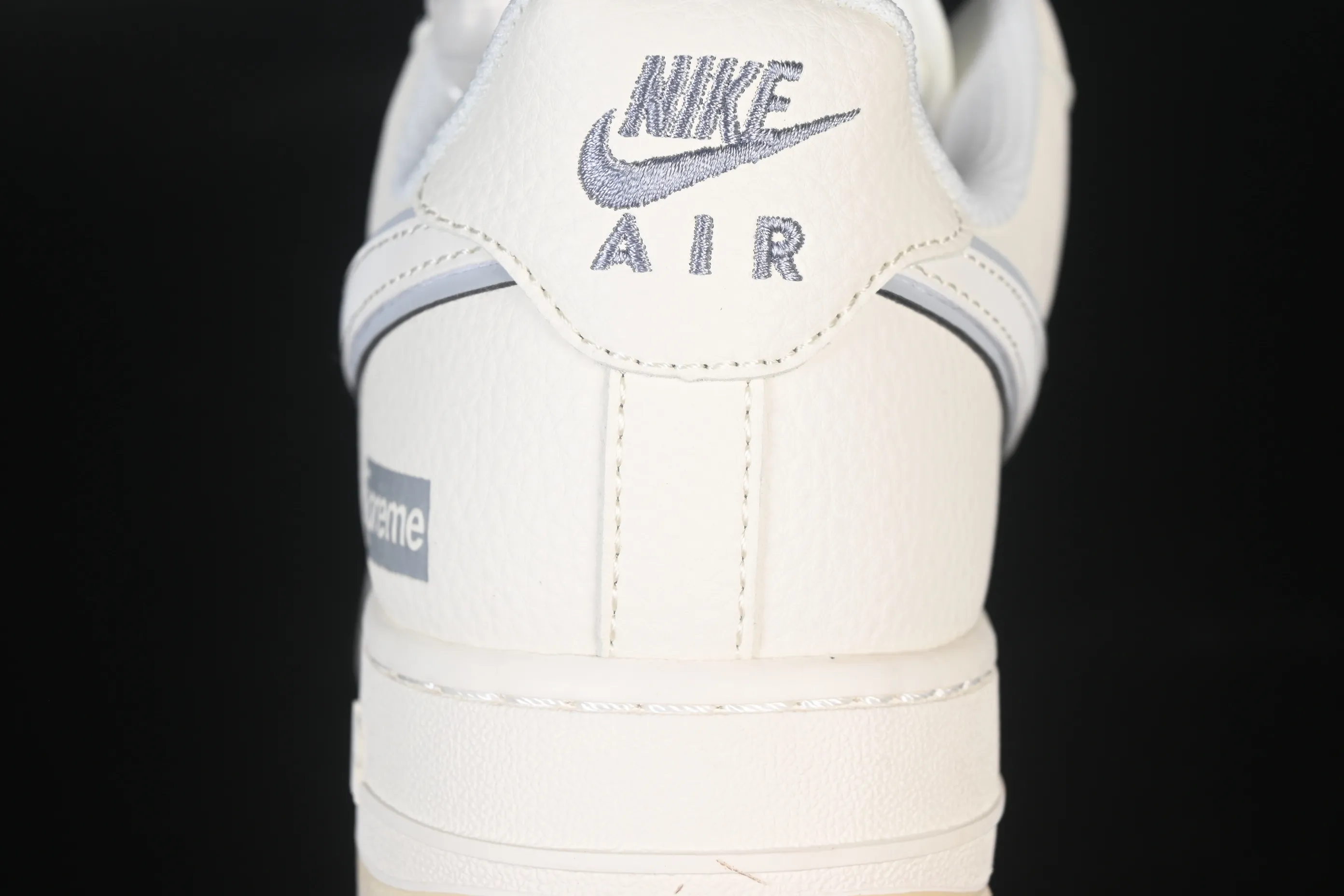 All categories Nk Air Force 1 Air Force series Nk Air Force 1 Low Air Force low-top Nike Air Force 1'07 Low Supreme co-branded beige crystal bottom Air Force 1 low-top casual sneakers XX3168-193